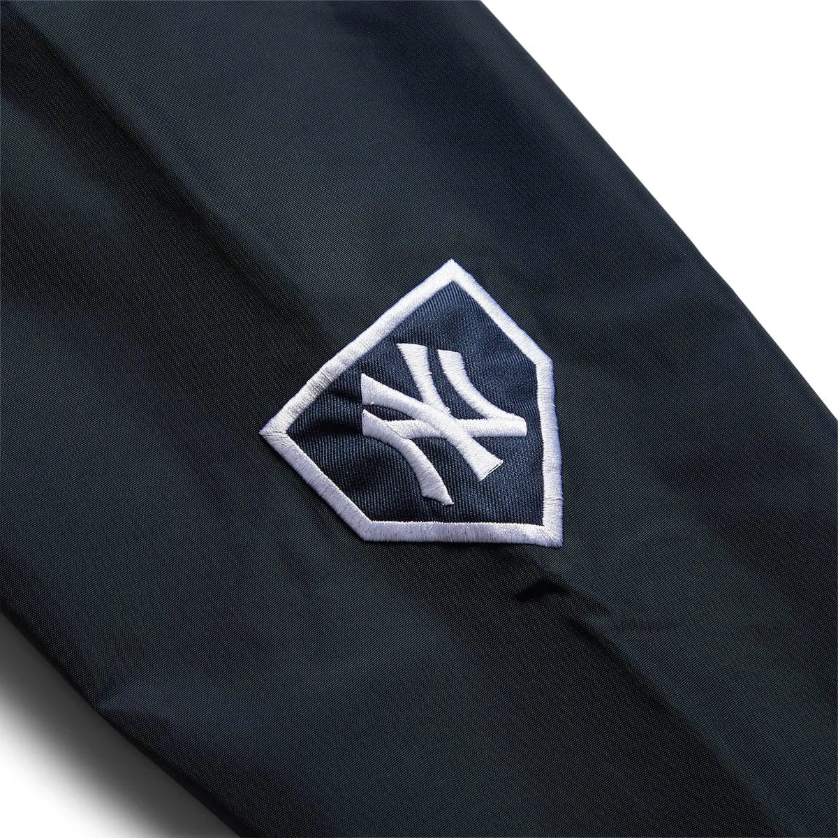NY YANKEES OUTERWEAR
