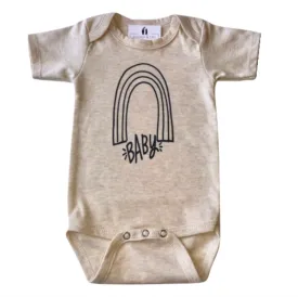 Roman & Leo - Rainbow Baby Short-Sleeve Baby Onesie in Oatmeal